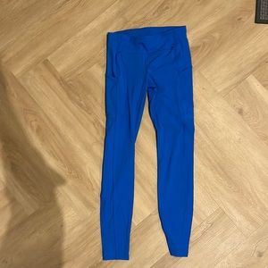 Lulu lemon blue leggings size 6 Womens.  Great condition